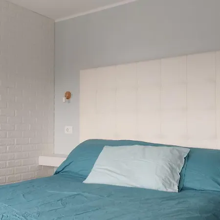 Laguna Apartment *